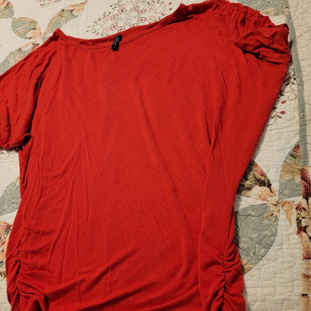 Red short sleeved blouse